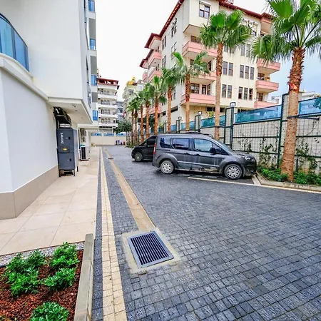 Super Centre Apartment